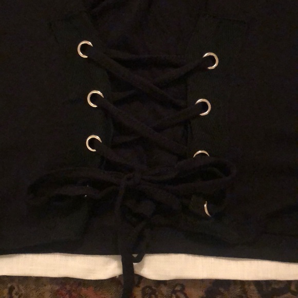 Black top with short sleeves!! New! - Picture 3 of 4